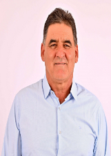 Retrato de IRMÃO VALDIR