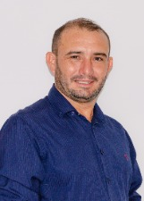 Retrato de RENATO CARNEIRO