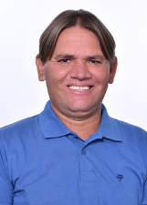 Retrato de RENÊ JUNHO