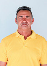 Retrato de IRMAO VALMIR
