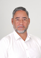 Retrato de ADRIANO MARTINS