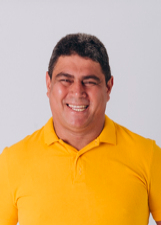 Retrato de DEAN CAETANO