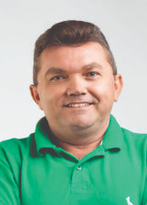 Retrato de ERIVONALDO LOPES
