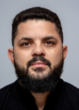 Retrato de BRUNO PERES