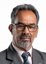 Retrato de ROBERTO FÚ