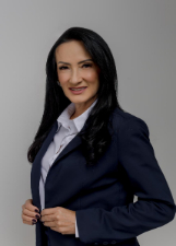 Retrato de REGIANE PRIMÃO