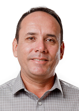 Retrato de REGINALDO FREIRE