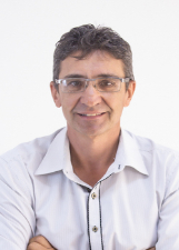 Retrato de ARI ROMANOSK