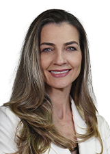 Retrato de CLAUDIA HOLZBACH MAZIERI