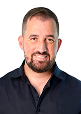 Retrato de DOUGLAS PRADO