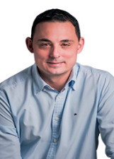 Retrato de RAFAEL MOURA