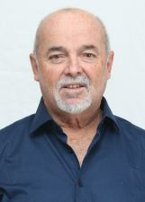 Retrato de DIVINO MADRONA