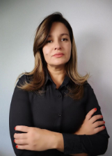 Retrato de ELAINE FARIAS