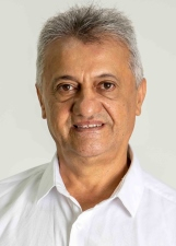 Retrato de PAULO TAVARES
