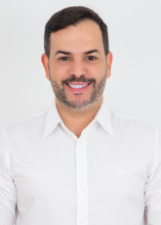 Retrato de ARLLAN DOURADO