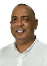 Retrato de MÁRCIO BARBOSA