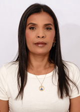 Retrato de VIVIANE DE ZEZE LEOBINO