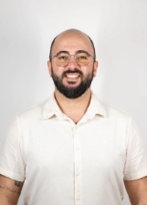 Retrato de CÉSAR LUCENA