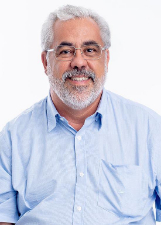 Retrato de MANO HOLANDA