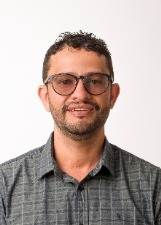 Retrato de ROBERTO DINDA