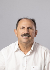 Retrato de FLAVIO ROCHA