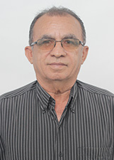 Retrato de EDI RUFINO