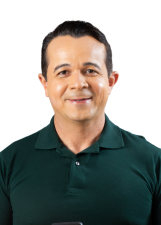 Retrato de DR NAERTON MOURA