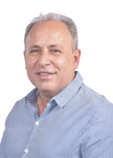 Retrato de DR ELBERT HOLANDA
