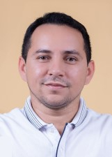 Retrato de HUGO ROSAL