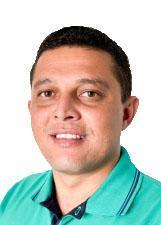 Retrato de MARLON CARVALHO