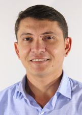 Retrato de DOUGLAS PEREIRA