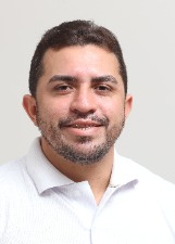 Retrato de RODRIGO TEIXEIRA