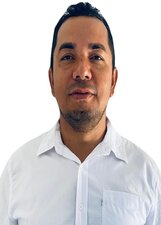 Retrato de MAURÍCIO LÓIA