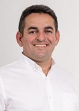 Retrato de DENIZAR MOTA
