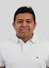 Retrato de DANIEL GUIMARÃES