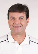 Retrato de DINEY MARINS