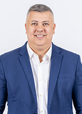 Retrato de LÉO DA VILA