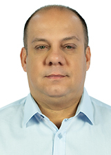 Retrato de CARLOS HENRIQUE QUEIROZ