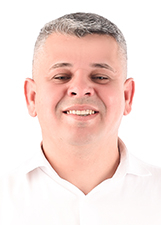 Retrato de ISAAC SALVADOR