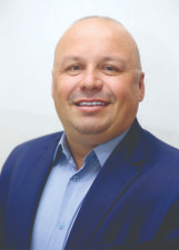 Retrato de CLAUDIO HAJA LUZ