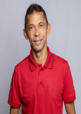 Retrato de LEANDRO BARROS