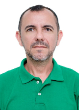 Retrato de LUCINALDO CHAVES