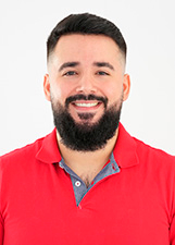 Retrato de VINICIUS FERNANDES