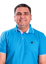 Retrato de DOUGLAS DE ZEZINHO