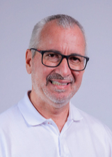 Retrato de MAURICIO HOLANDA