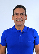 Retrato de CHARLES PACHECO