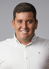 Retrato de RYMES LESSA