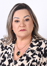 Retrato de SOLANGE MELO