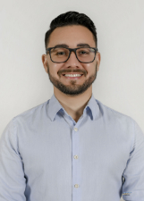 Retrato de LÉO VARGAS