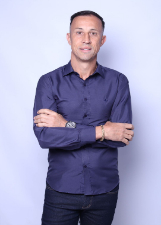 Retrato de CLEBES MENDES